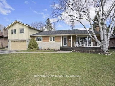 Upper - 325 Cochrane St | Whitby | Image