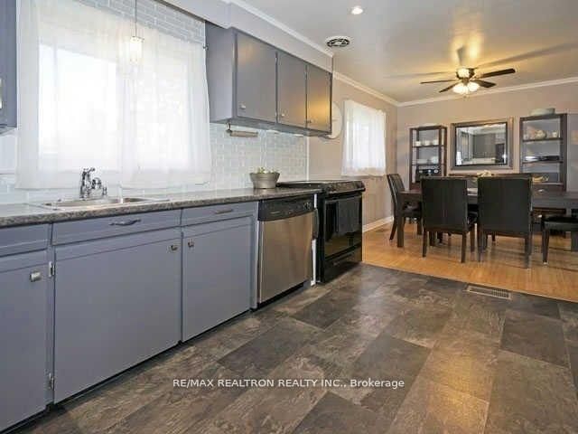 325 Cochrane Street, Unit Upper - Photo 7