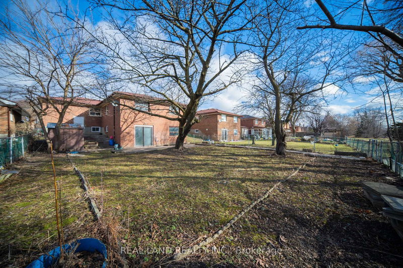 1153 Huntingwood Dr, Toronto, M1S 1K6 | Image 3