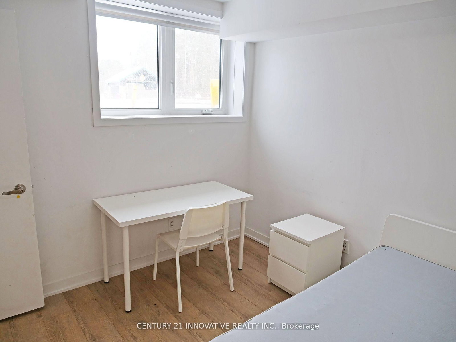 1720 Simcoe Street, Unit 16 - Photo 11
