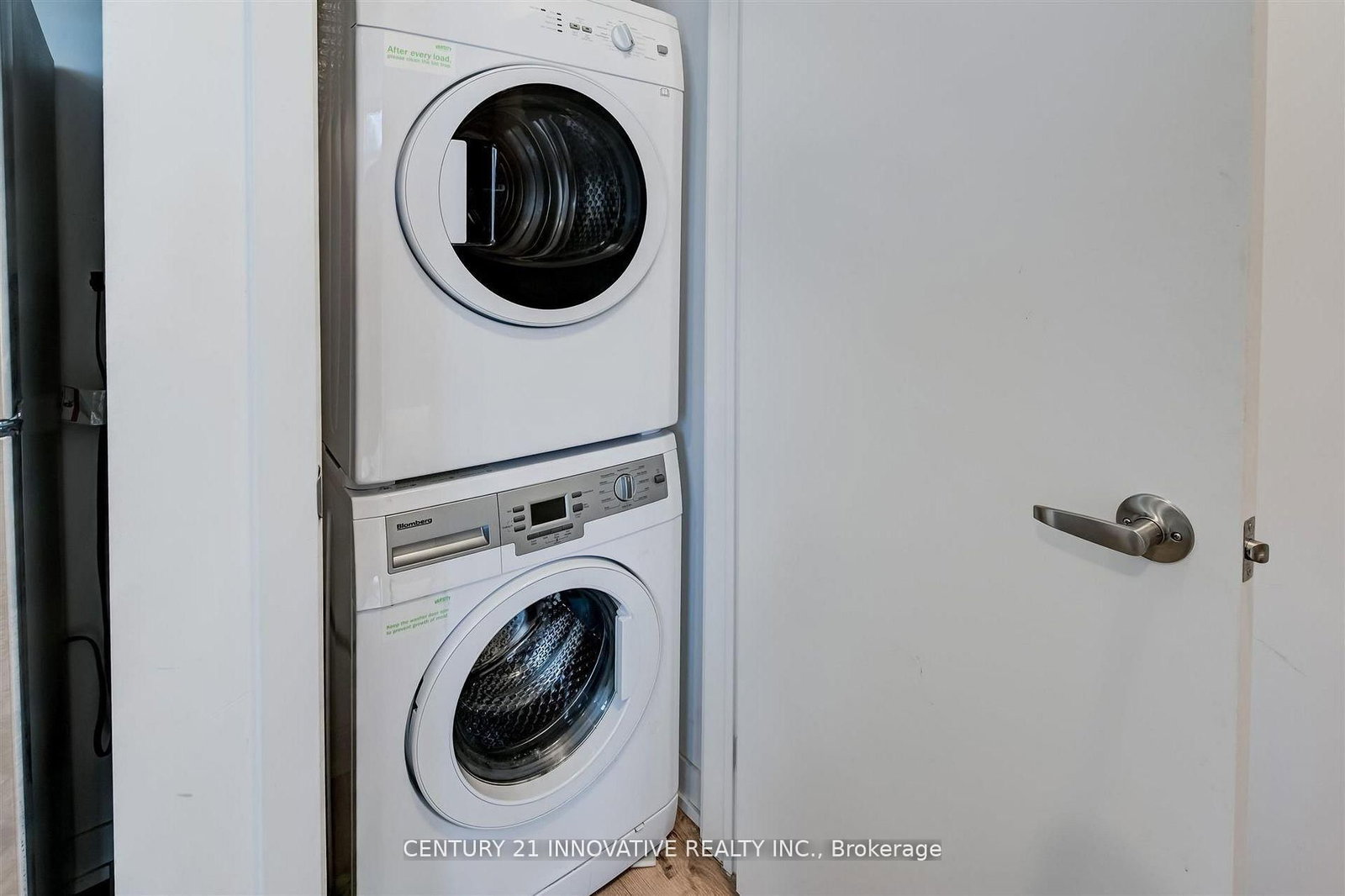 1720 Simcoe Street, Unit 16 - Photo 4