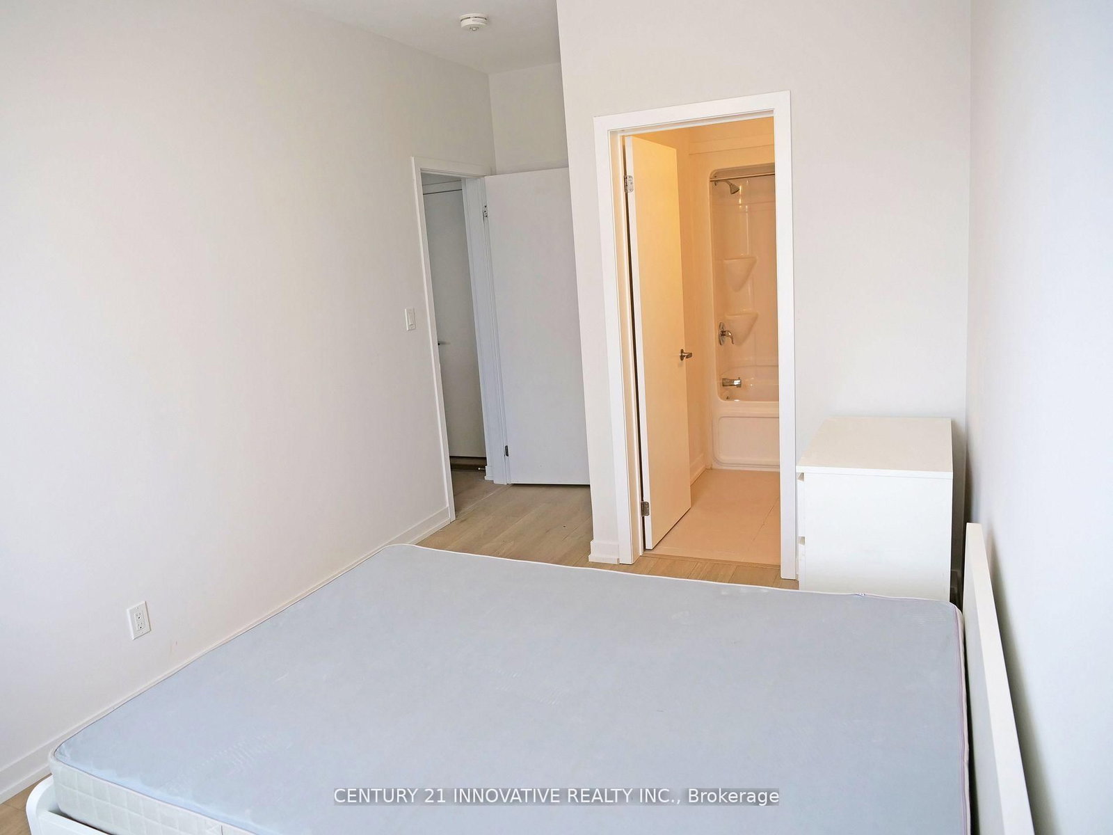 1720 Simcoe Street, Unit 16 - Photo 6