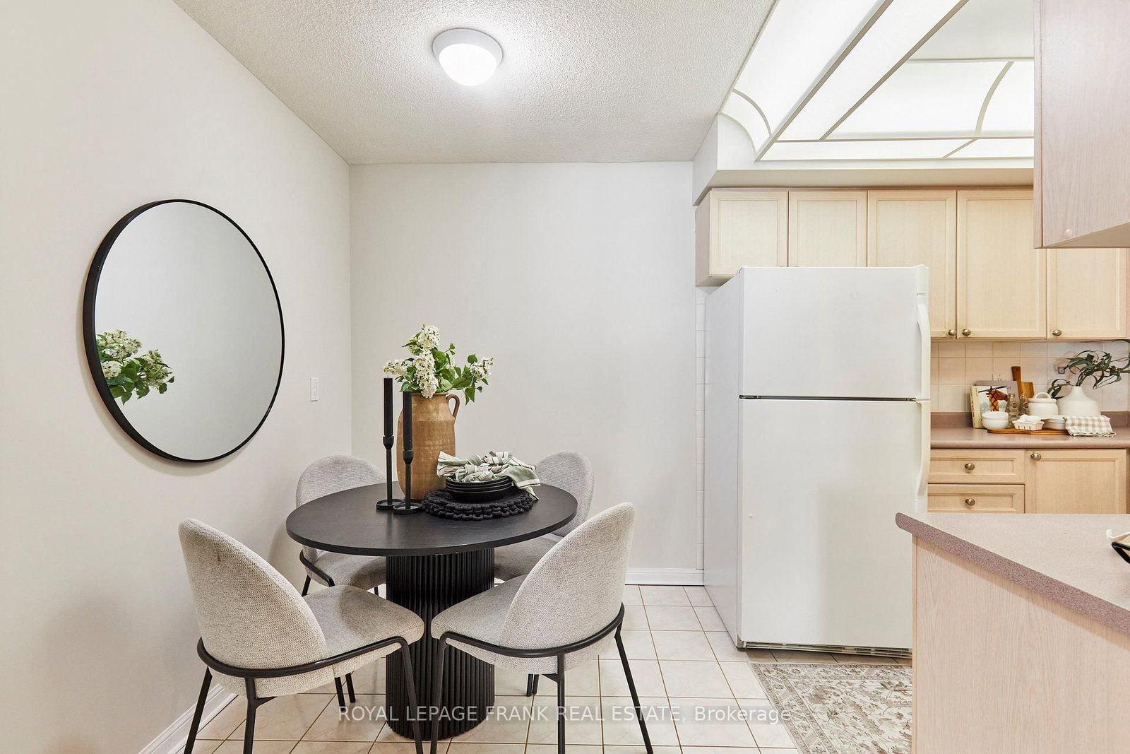 1400 The Esplanade N, Unit 707 - Photo 5