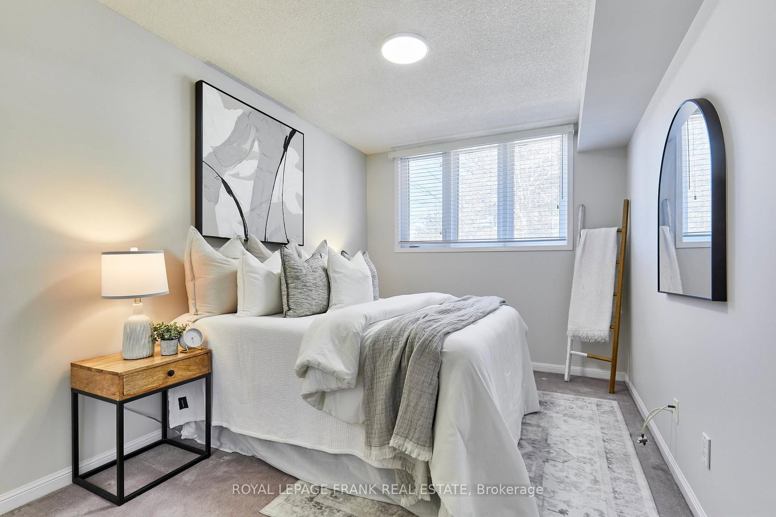 1400 The Esplanade N, Unit 707 - Photo 8