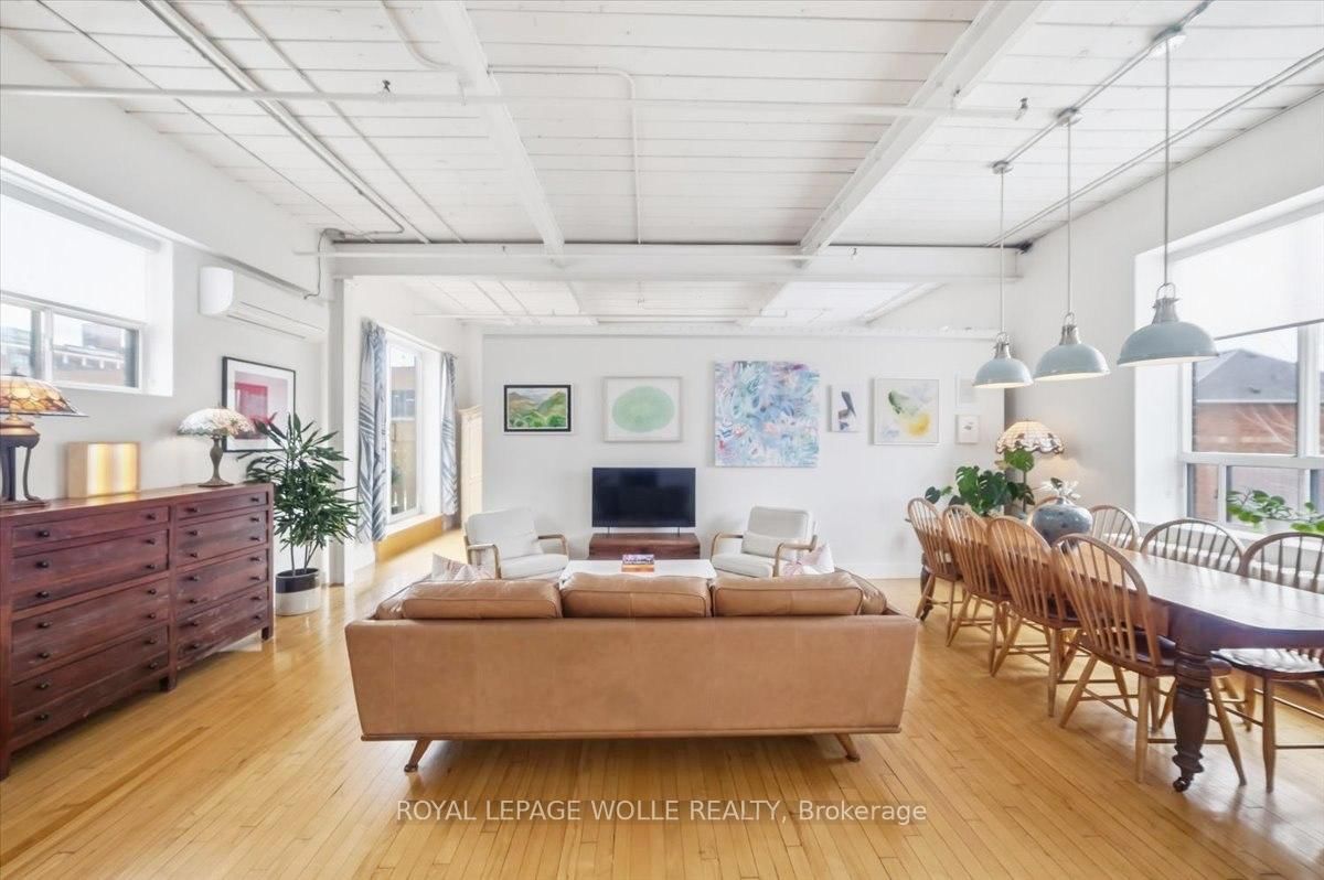 Property at 326 Carlaw