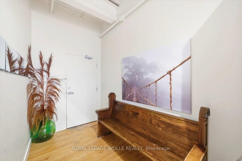 211 - 326 Carlaw Ave, Toronto, M4M 3N8 | Image 3