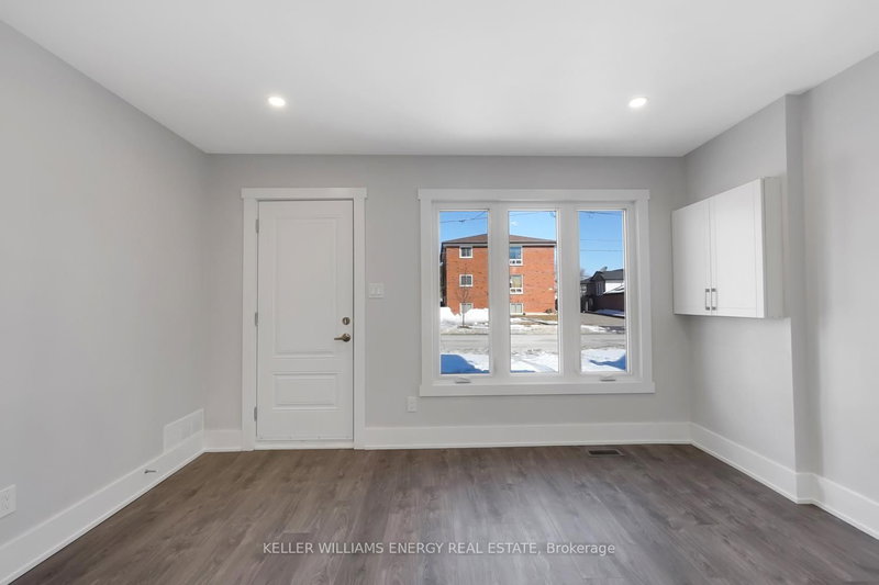 Main Floor - 89 Orchard View Blvd, Oshawa, L1G 3N8 | Image 2
