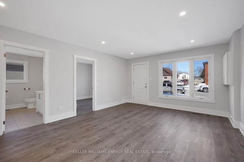 Main Floor - 89 Orchard View Blvd, Oshawa, L1G 3N8 | Image 3