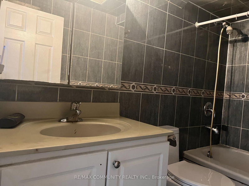 177 Sedgemount Dr, Toronto, M1H 1Y1 | Image 3