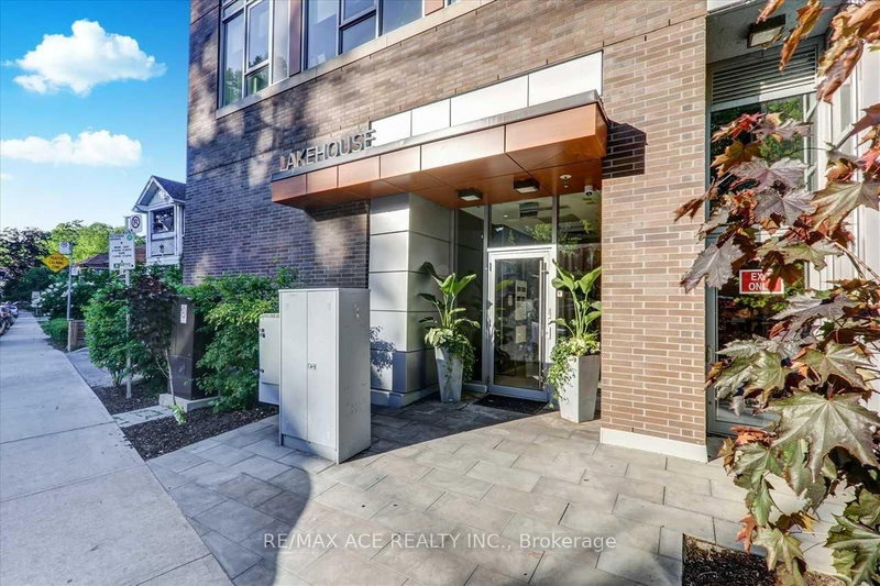 206 - 1960 Queen St, Toronto, M4L 1H8 | Image 3