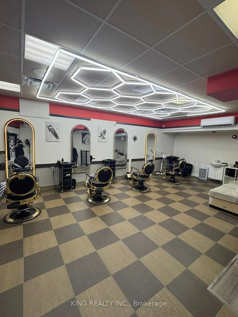 733 BROADVIEW Ave, Toronto, M4K 2P6 | Image 2