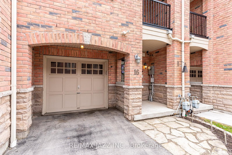 16 Clowes St, Ajax, L1Z 0K9 | Image 3