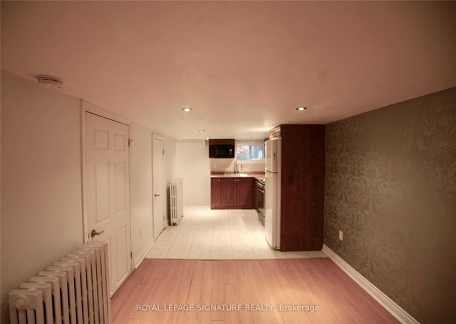 Bsmt - 11 Ferrier Avenue