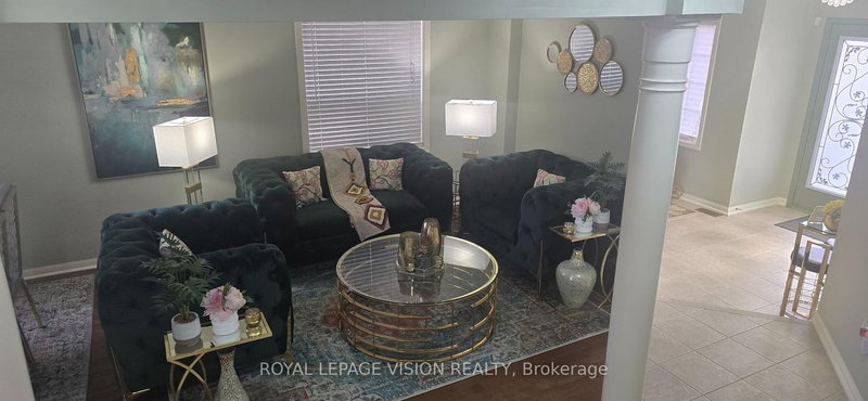 122 Medland Ave, Whitby, L1P 1W7 | Image 3