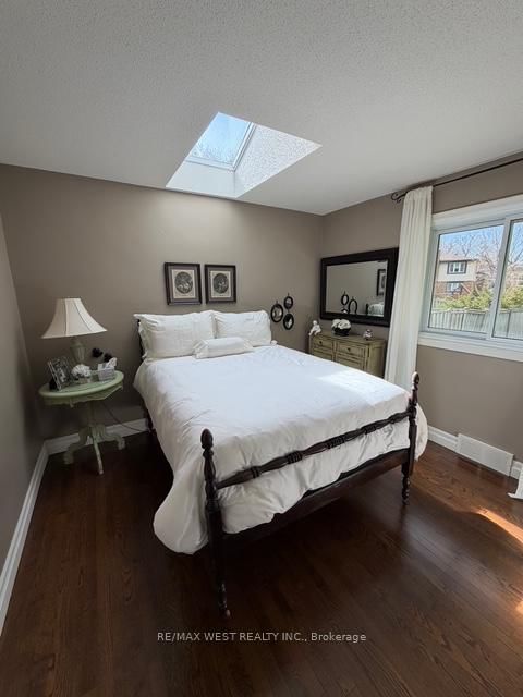 1184 Kingston Rd Road N - Photo 33