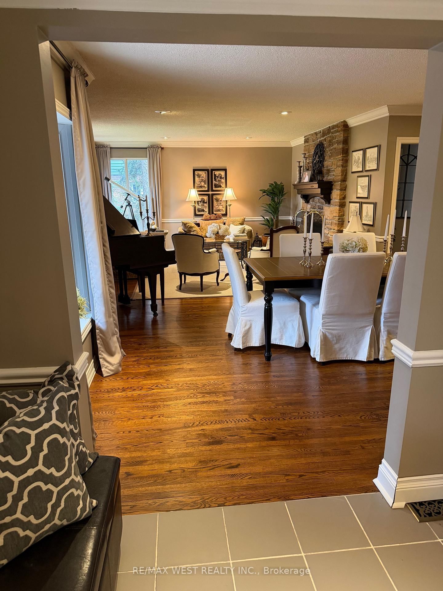 1184 Kingston Road - Photo 24