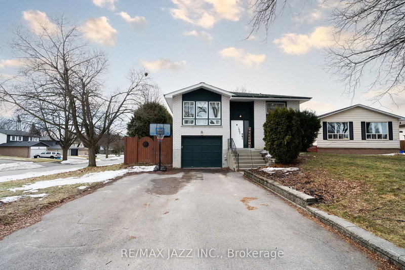 1007 Cardinal Crt, Oshawa, Ontario