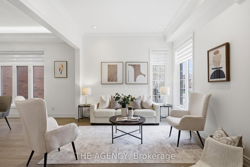 36 Blenheim Circ, Whitby, L1P 0E3 | Image 3