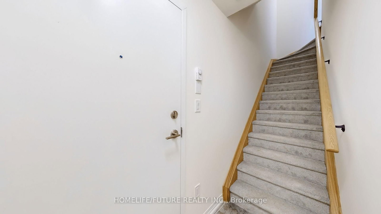 235 Mclevin Avenue, Unit 21 - Photo 34