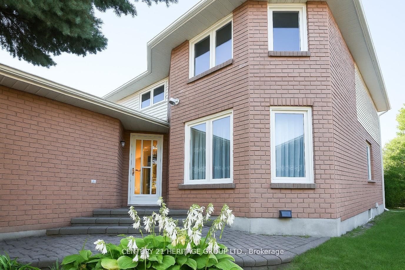 824 Thornton Road N - Photo 3