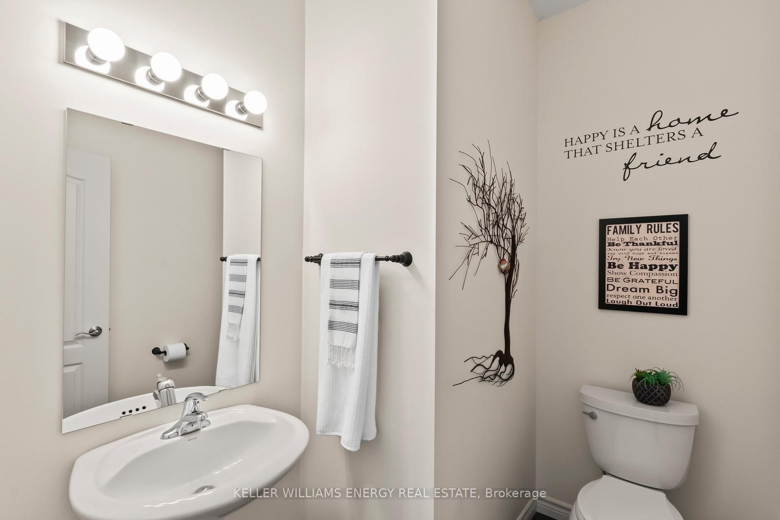 2258 Pindar Crescent - Photo 18