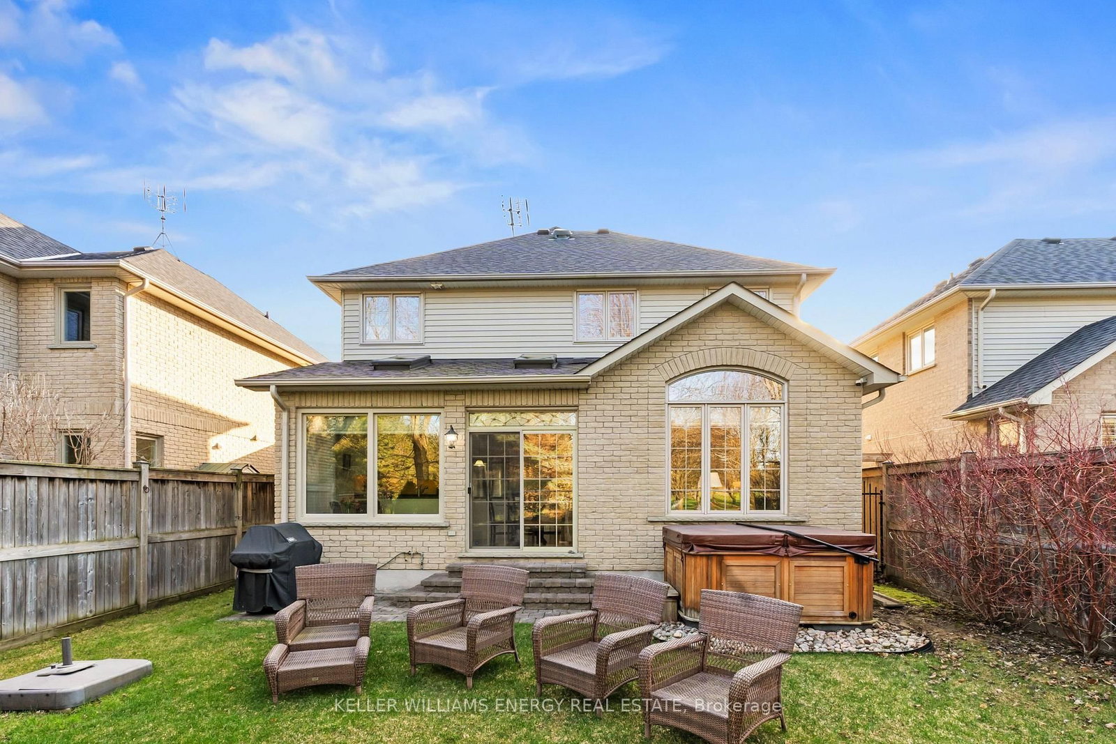 2258 Pindar Crescent - Photo 27