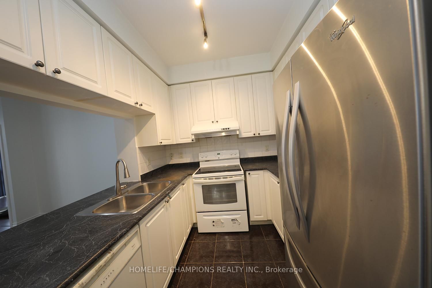 8 Mondeo Drive, Unit PH15 - Photo 11