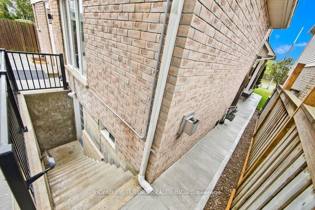 89 Eric Clarke Drive, Unit Basement - Photo 9
