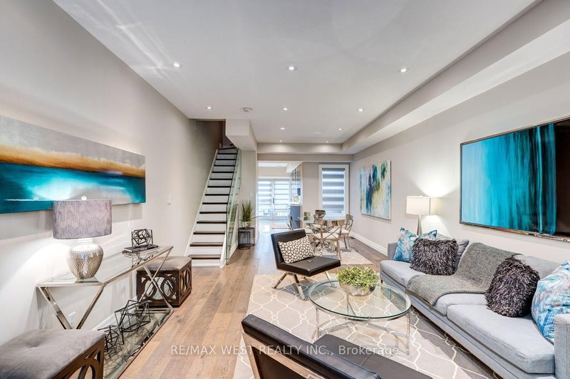 413 Leslie St, Toronto, M4M 3E3 | Image 2