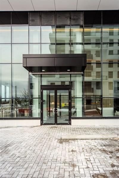 PH 1702 - 1050 Eastern Ave, Toronto, M4L 0B7 | Image 2