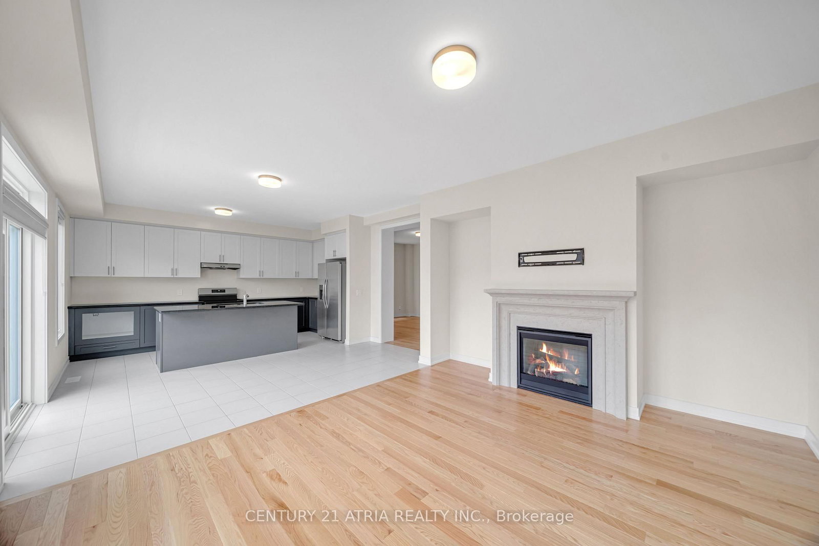 1838 Narcissus Gardens - Photo 14