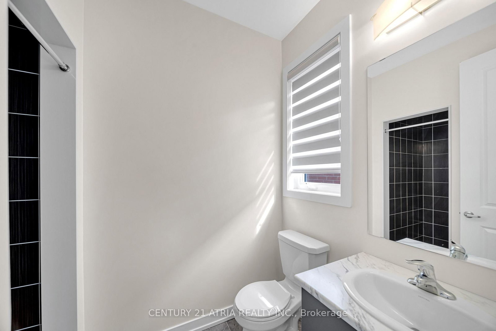 1838 Narcissus Gardens - Photo 24