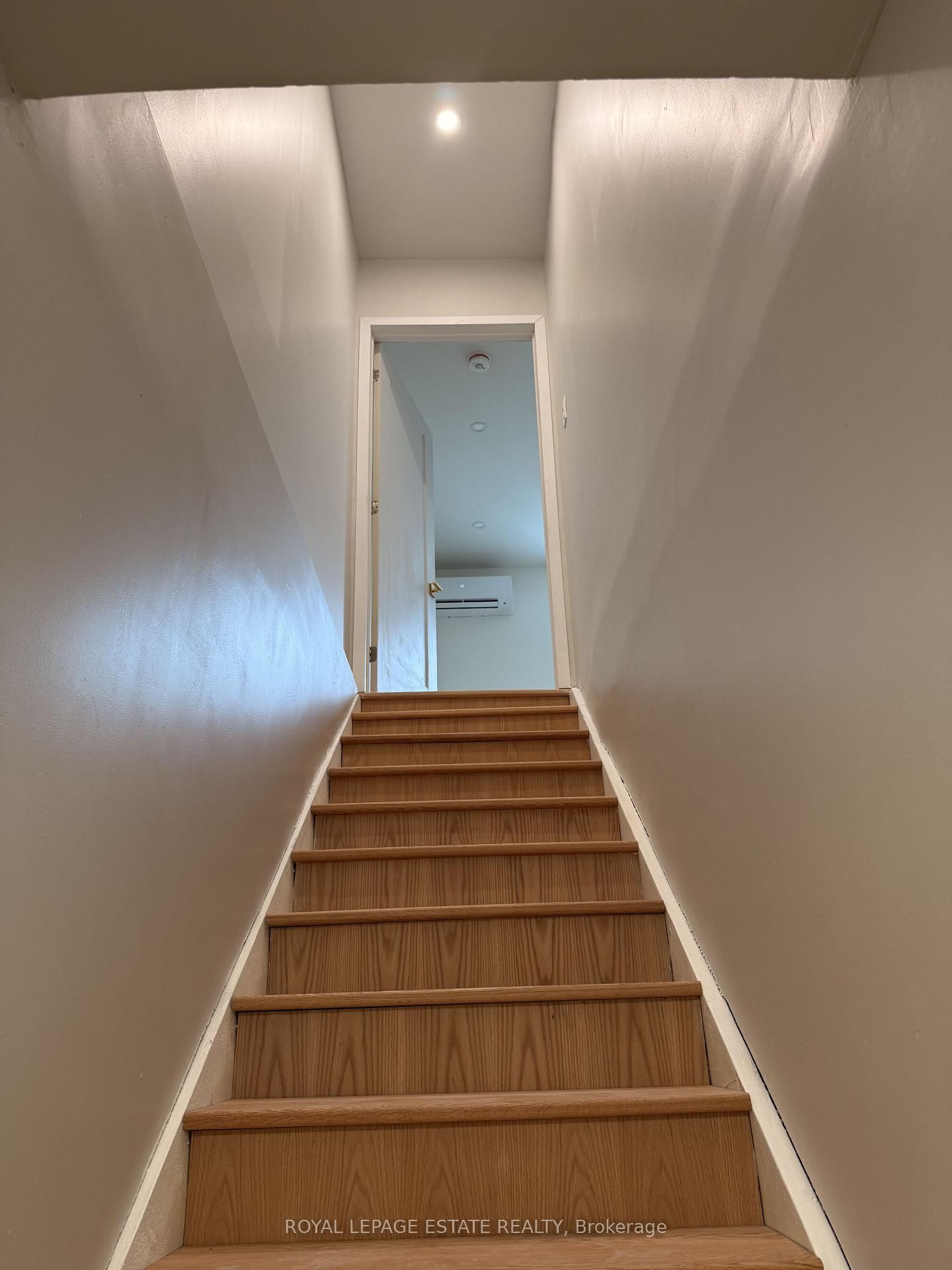 67 Wayland Avenue, Unit Rear - Photo 18