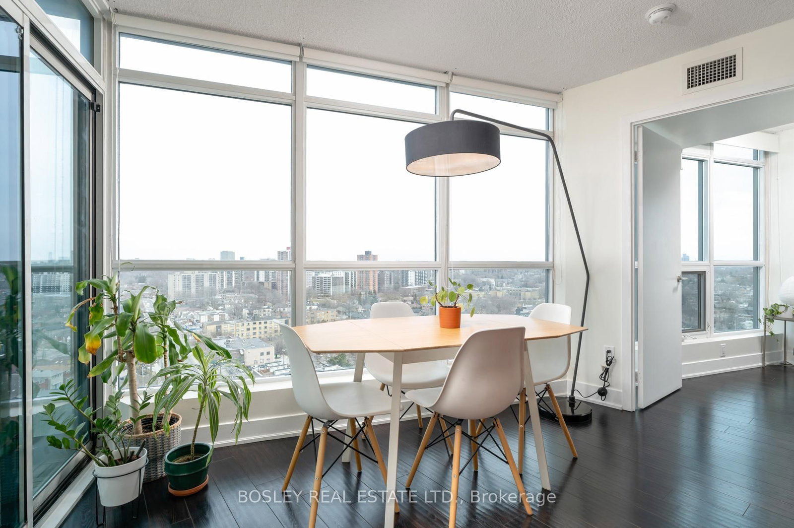 1048 Broadview Avenue, Unit 1807 - Photo 15