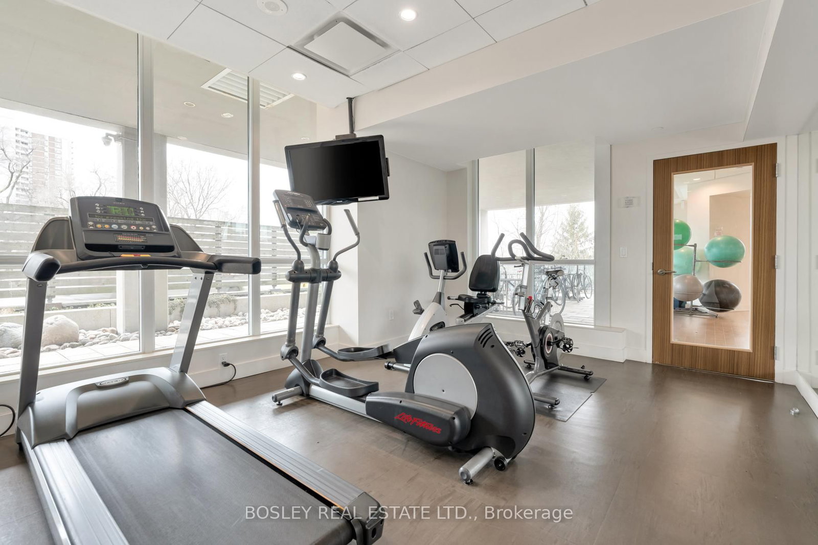 1048 Broadview Avenue, Unit 1807 - Photo 28