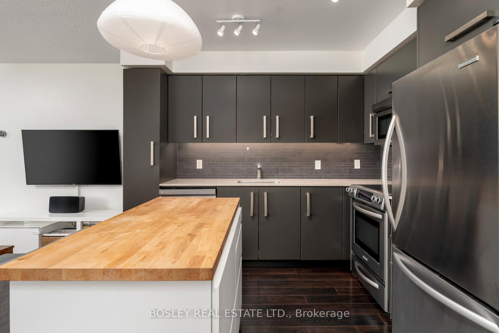 1048 Broadview Avenue, Unit 1807 - Photo 6