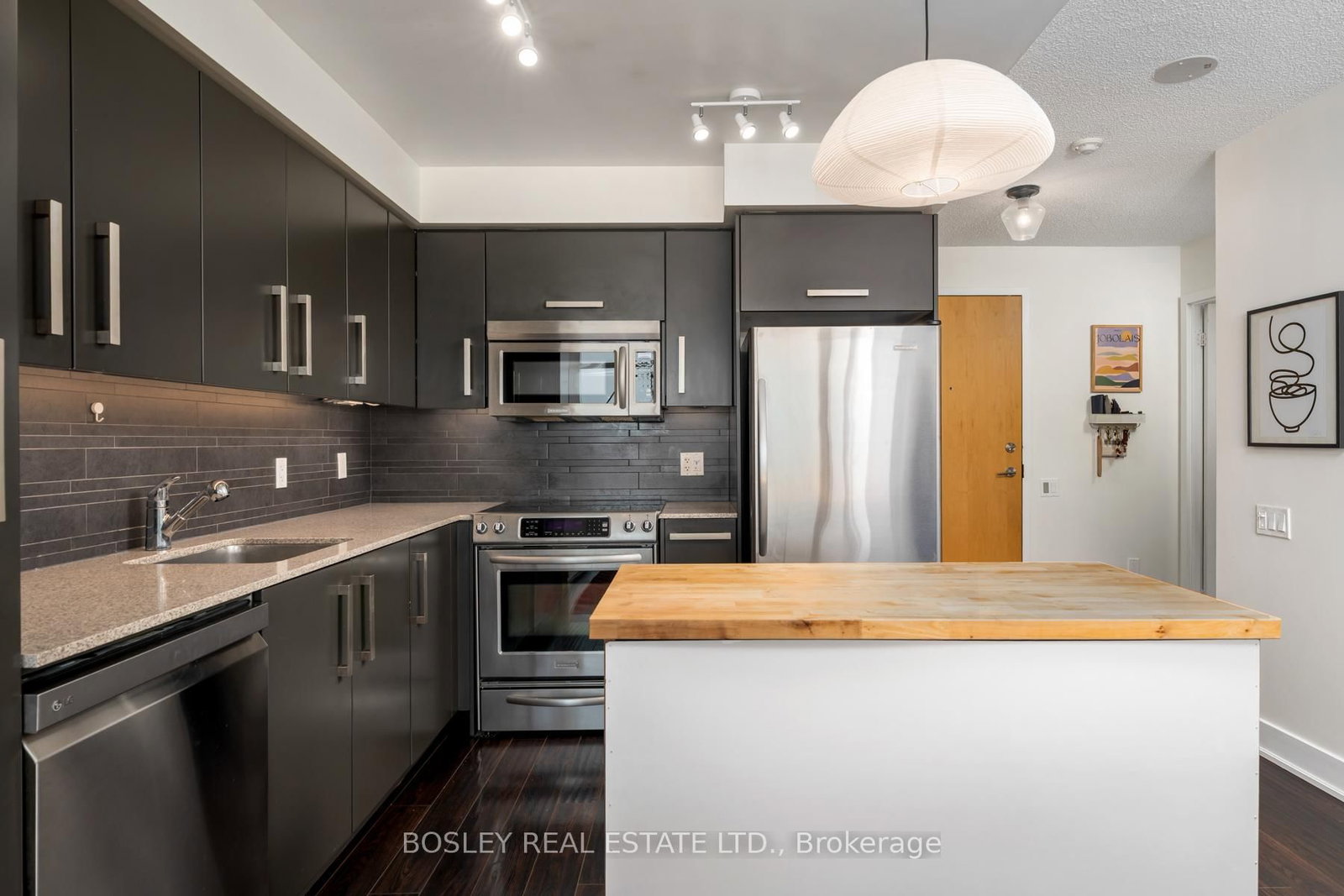 1048 Broadview Avenue, Unit 1807 - Photo 7