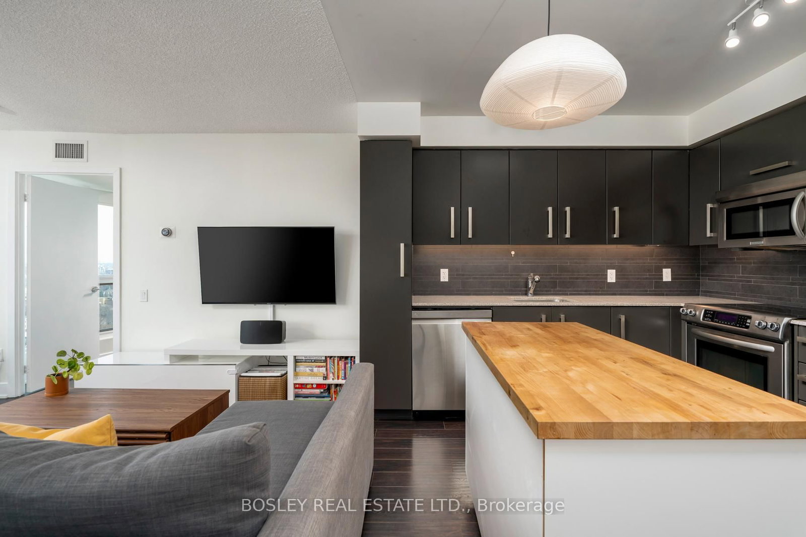 1048 Broadview Avenue, Unit 1807 - Photo 8