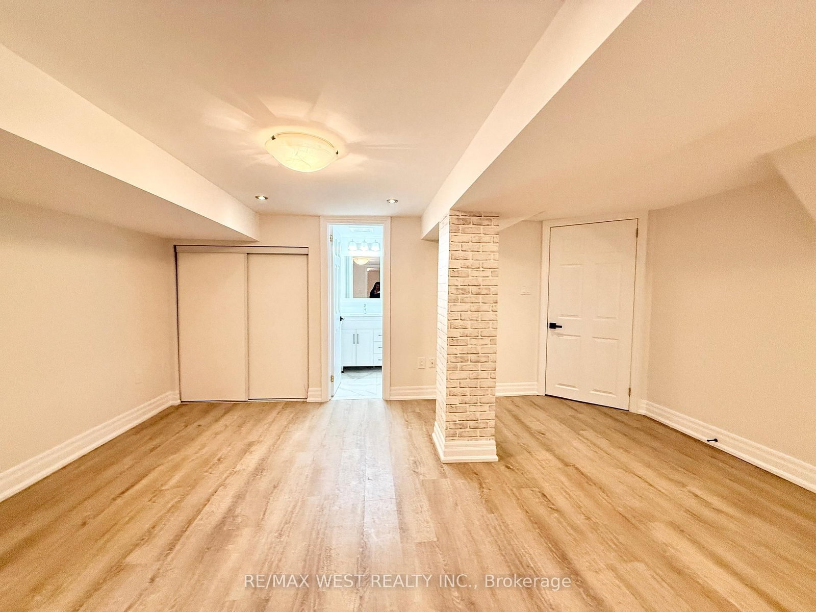 48 Keystone Avenue, Unit Lower - Photo 11