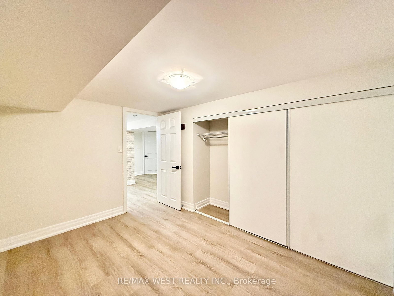 48 Keystone Avenue, Unit Lower - Photo 14