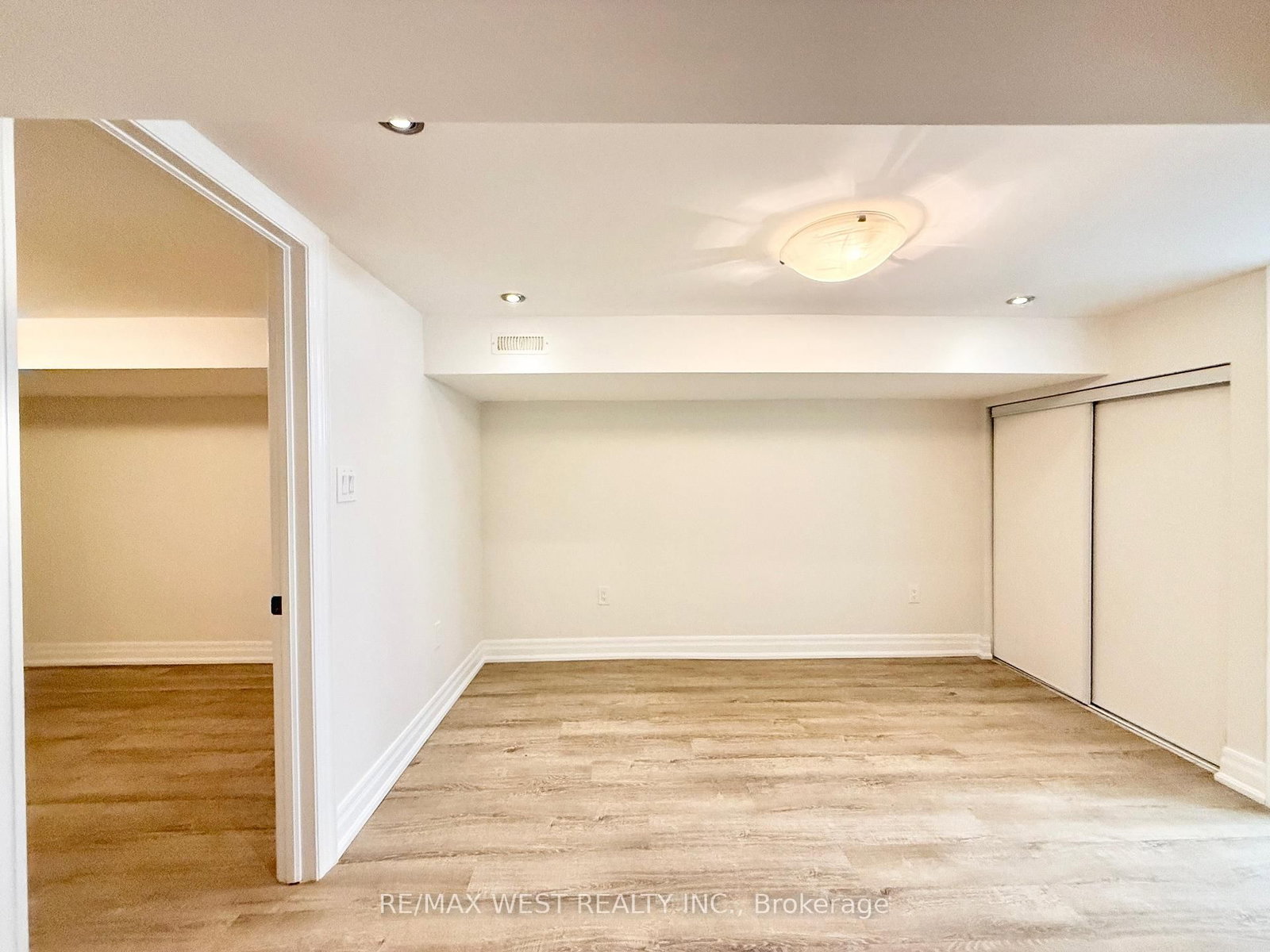 48 Keystone Avenue, Unit Lower - Photo 16