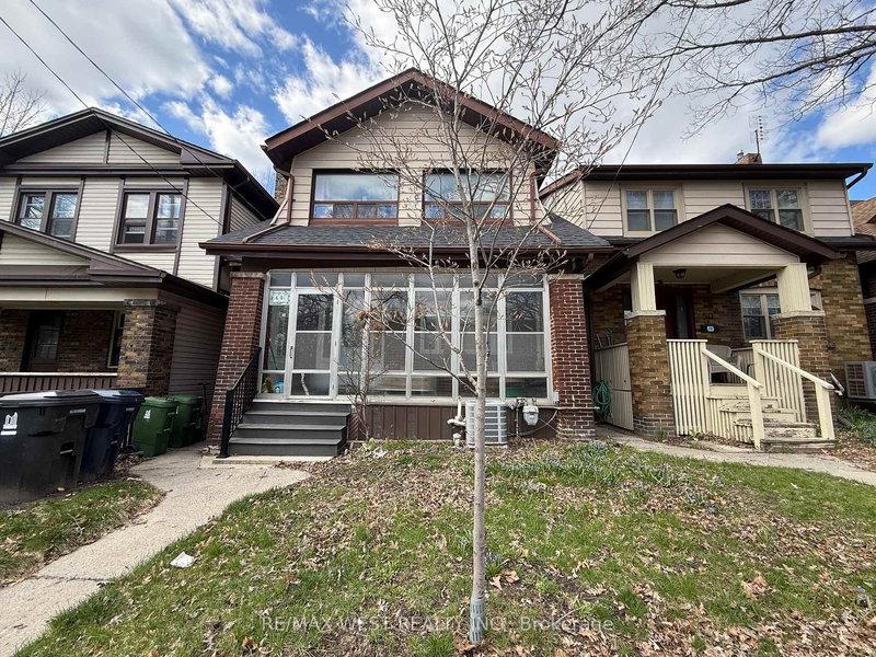 Lower - 48 Keystone Ave, Toronto, M4C 1H4 | Image 2