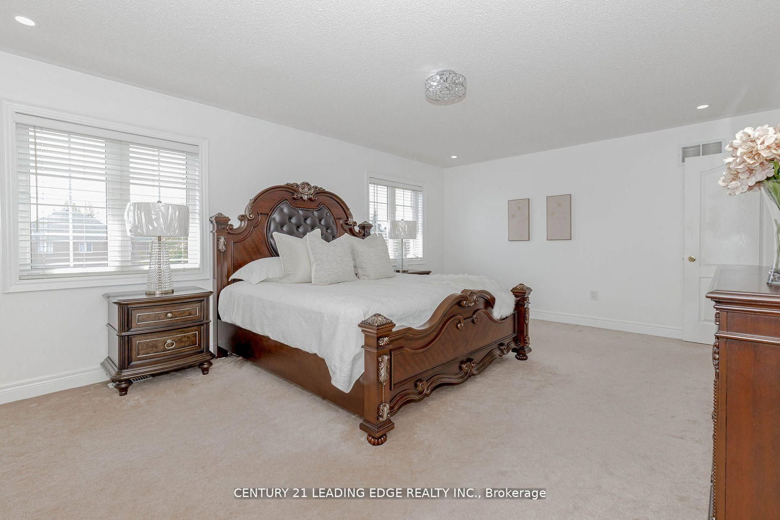 15 Alden Square - Photo 22