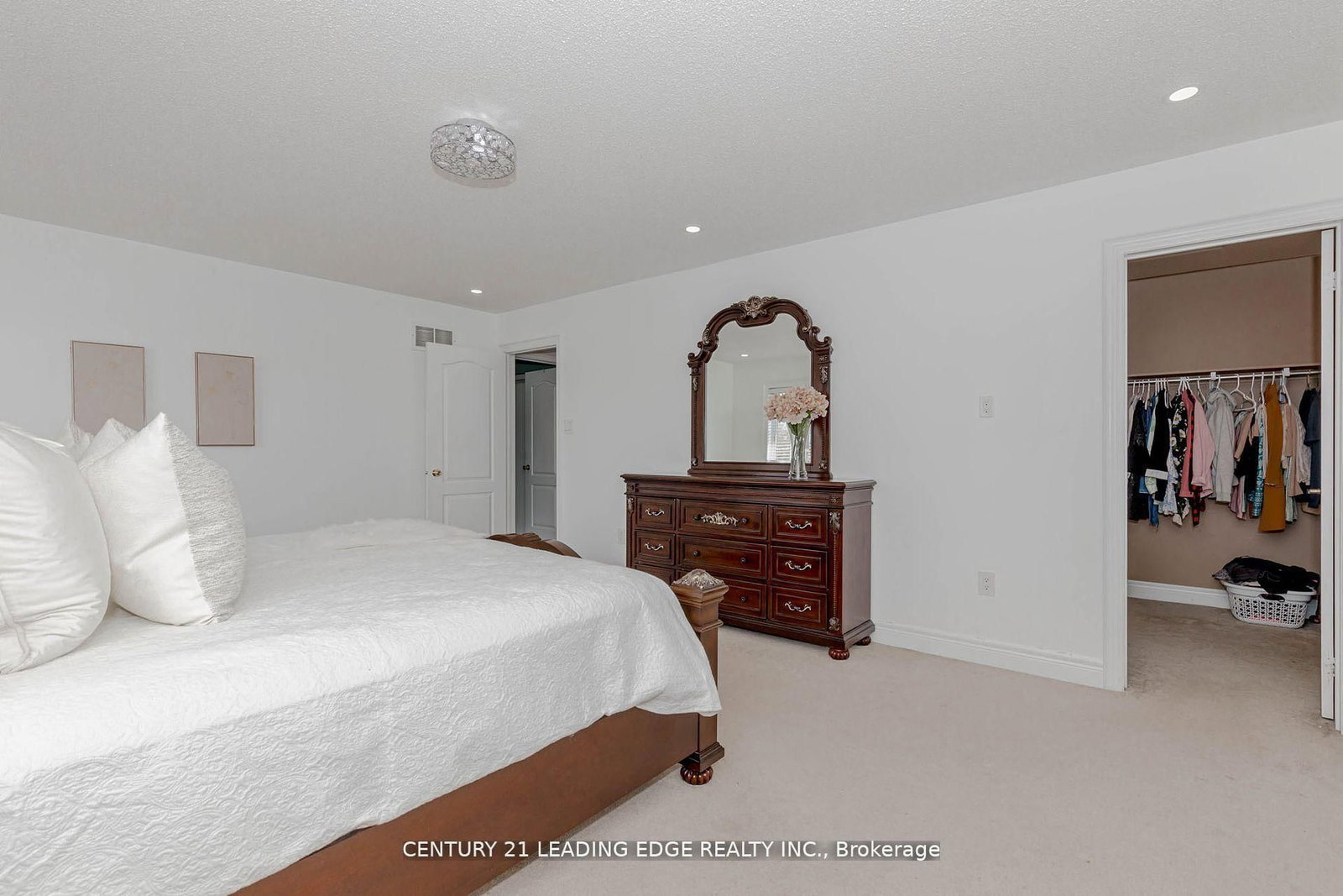 15 Alden Square - Photo 23