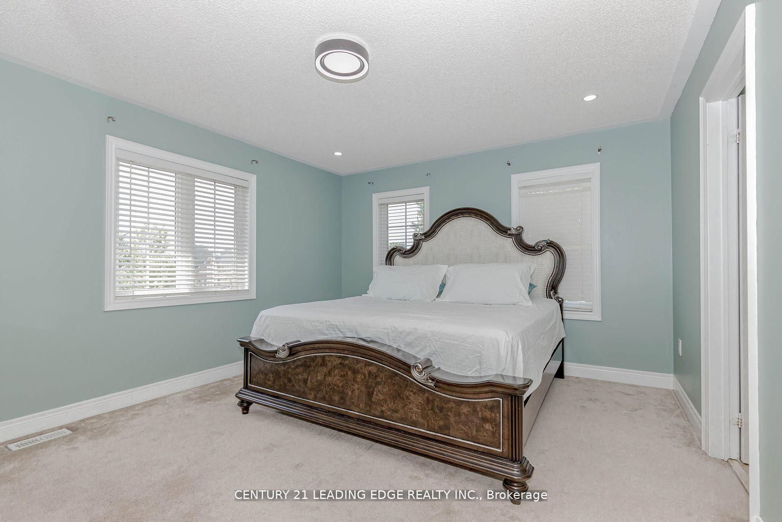 15 Alden Square - Photo 27