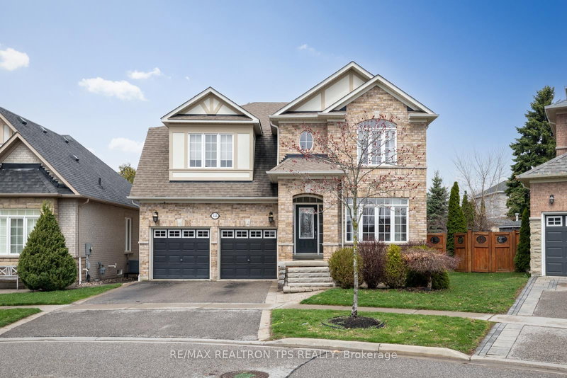 555 Kingsfield Loop, Oshawa, L1K 0H8 | Image 2