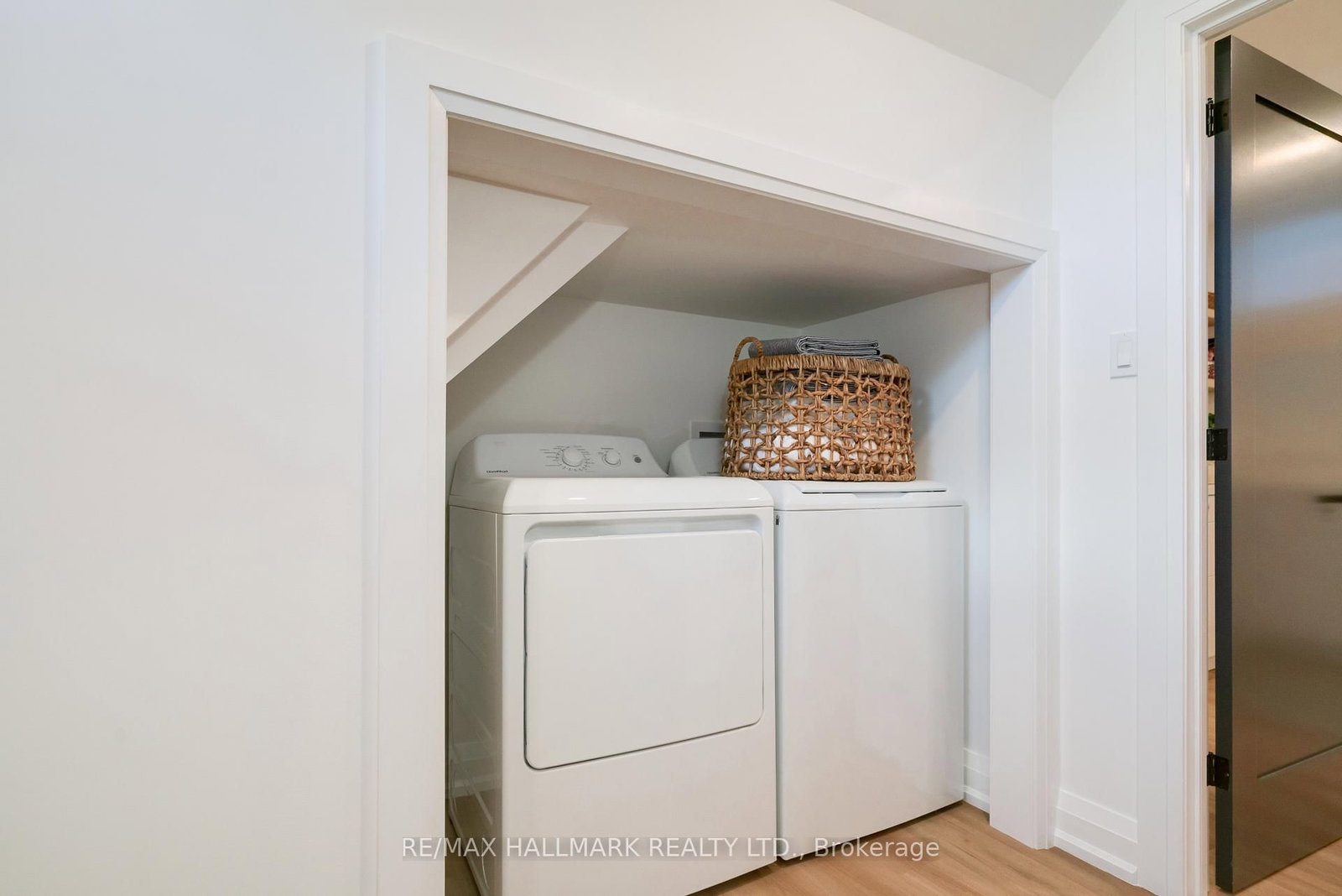 47 Park Street, Unit Lower - Photo 4