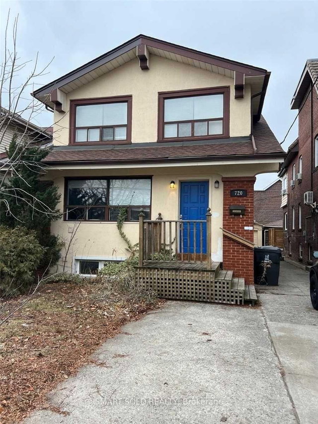 Lower F - 720 Coxwell Avenue