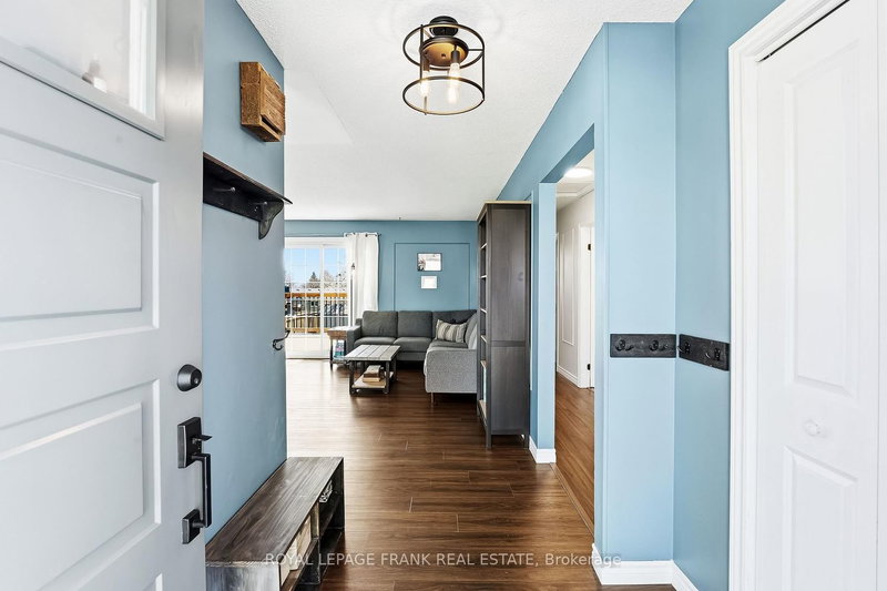 157 Blossom Crt, Scugog, L9L 1G5 | Image 3