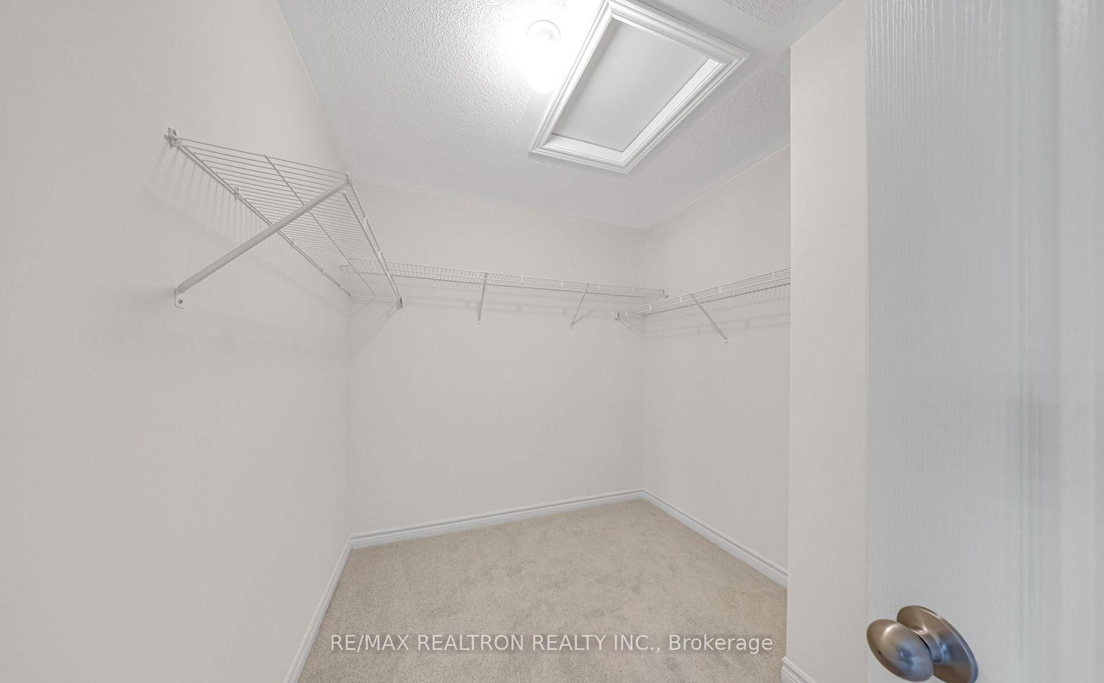 126 North Garden Boulevard - Photo 22